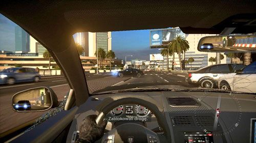 Kiedy przejedziesz pod wiaduktem, droga rozwidli się na dwie osobne, także bądź na to przygotowany i trzymaj się raczej prawej strony - 10 - W Dubaju jak w raju - Kampania - Medal of Honor: Warfighter - poradnik do gry