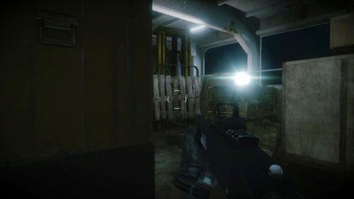 Idź w lewo i wypatruj ruchów po lewej stronie - 12 - Nocne spotkanie - Kampania - Medal of Honor: Warfighter - poradnik do gry