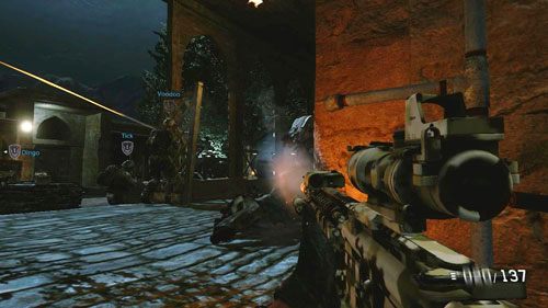 Po odzyskaniu kontroli nad Preacherem przebiegnij przez most i dołącz do kolegów - 13 - To już jest koniec - Kampania - Medal of Honor: Warfighter - poradnik do gry