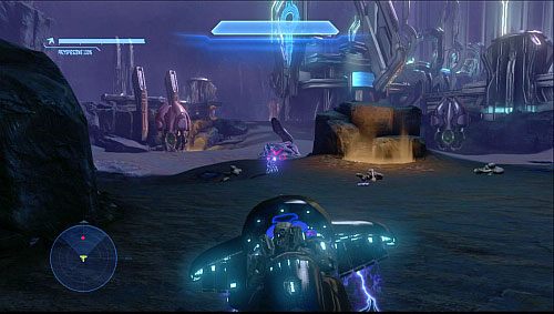 Kiedy drzwi na końcu korytarza otworzą się, natychmiast zabij przeciwnika, po lewej stronie, który będzie chciał wejść do Banshee - Zniszcz trzy rdzenie zasilające II | Prekursor - Kampania | Halo 4 - Halo 4 - poradnik do gry