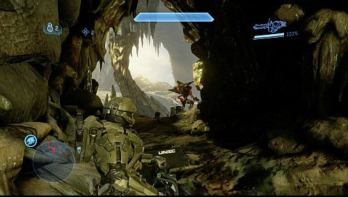 Kiedy drzwi otworzą się, wróć się po jedno z działek - Broń szczytu wzgórza | Infinity - Kampania | Halo 4 - Halo 4 - poradnik do gry