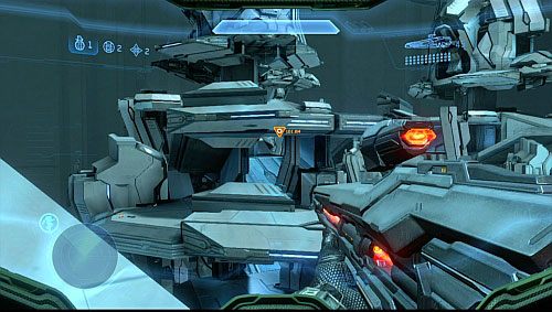 Po ponownym aktywowaniu gondoli, na przedzie platformy pojawi się dwóch Knightów - Dostań się do pierwszej wieży i zniszcz generator fal | Dezaktywacja - Kampania - Halo 4 - poradnik do gry