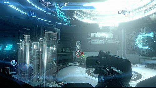 Na środku pomieszczenia znajduję się okrągła sterowania - Dostań się do dr Tilsson | Kompozytor - Kampania | Halo 4 - Halo 4 - poradnik do gry