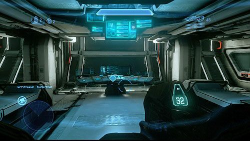 Po zniszczeniu wrogich pojazdów, idź do drzwi po drugiej stronie pomieszczenia - Broń kompozytora | Kompozytor - Kampania | Halo 4 - Halo 4 - poradnik do gry