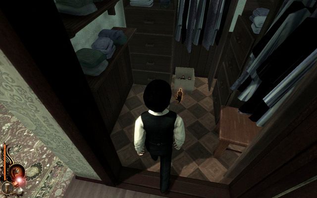 Na prawo od wejścia znajduje się szafa - 8 - The Mind Can Take Only So Much | Opis przejścia | Lucius - Lucius - poradnik do gry