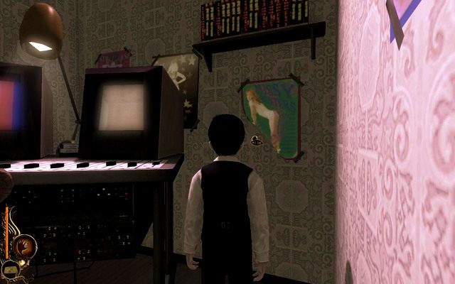 Kiedy pracownica zamknie się w łazience, wejdź do sekretnego pokoju Toma, znajdującego się obok - 13 - Peeping Tom | Opis przejścia | Lucius - Lucius - poradnik do gry