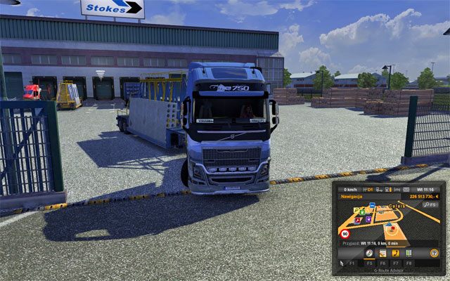 Gdy przyczepa skręci już wystarczająco kontruj skręcając kierownicę w drugą stronę w celu wyprostowania całego składu - ETS2: Parkowanie przyczepy - Euro Truck Simulator 2 - poradnik do gry