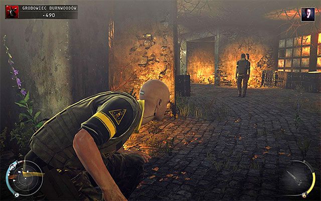 Obszar z kryptami zlokalizowany po prawej stronie niezależnie od ustawionego poziomu trudności patrolowany jest przez pojedynczego szeregowego żołnierza - Eksploracja okolic grobowca (Grobowiec Burnwoodów) | 20 - Rozgrzeszenie - Hitman Absolution - poradnik do gry