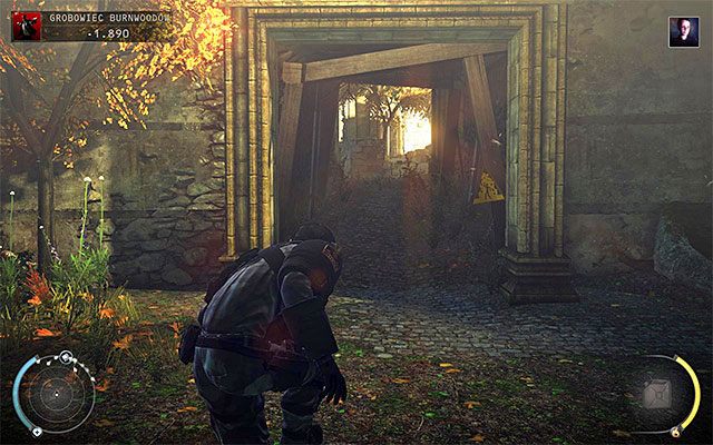 Do centralnego obszaru, w którym przebywa Jade prowadzą dwa wąskie tunele, takie jak ten pokazany na powyższym screenie - Eksploracja okolic grobowca (Grobowiec Burnwoodów) | 20 - Rozgrzeszenie - Hitman Absolution - poradnik do gry