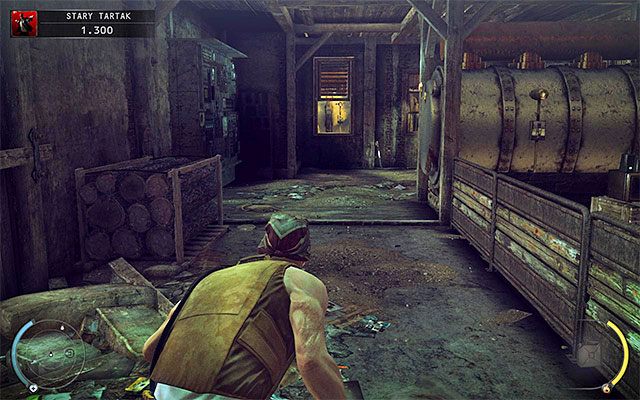 Drugi wariant jest zdecydowanie ciekawszy i zakłada on wybranie przejścia zlokalizowanego na lewo od konsoli, przy której bawili się wartownicy (powyższy screen) - Stary tartak | 11 - Dexter Industries | Solucja Hitman Rozgrzeszenie - Hitman Absolution - poradnik do gry