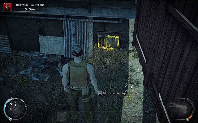 Trzeci sposób dotarcia do wnętrza fabryki zakłada skorzystanie z bocznego wejścia dla personelu i specjalnych gości - Przedostanie się do wnętrza budynku fabrycznego (Budynek fabryczny) | 11 - Dexter Industries - Hitman Absolution - poradnik do gry