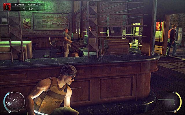 Jeżeli do wnętrza budynku fabrycznego przedostałeś się przez dach lub wybrałeś główne wejście, to znajdziesz się w pokazanym na powyższym screenie pomieszczeniu recepcji - Dotarcie do lobby budynku fabrycznego (Budynek fabryczny) | 11 - Dexter Industries - Hitman Absolution - poradnik do gry