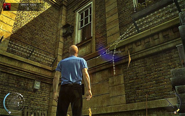 Do komnat sędziego możesz przedostać się wybierając jedną z dwóch okiennic - Dotarcie do cel w przebraniu sędziego (Gmach sądu) | 15 - Prawo Skurkyego - Hitman Absolution - poradnik do gry