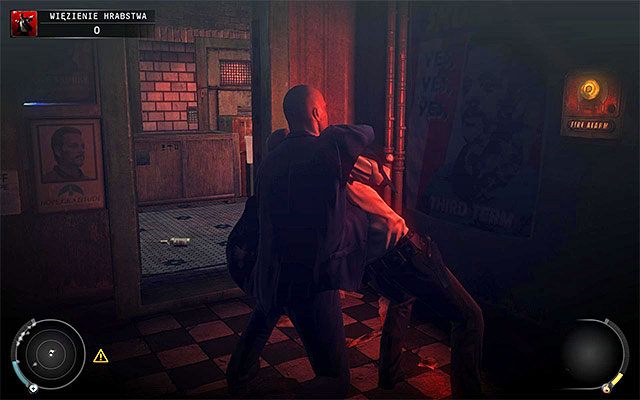 Powróć do krzesła, usiądź na nim i zaczekaj na pojawienie się w tym miejscu stróża prawa - Więzienie hrabstwa | 16 - Operacja Młot Bojowy | Solucja Hitman Rozgrzeszenie - Hitman Absolution - poradnik do gry