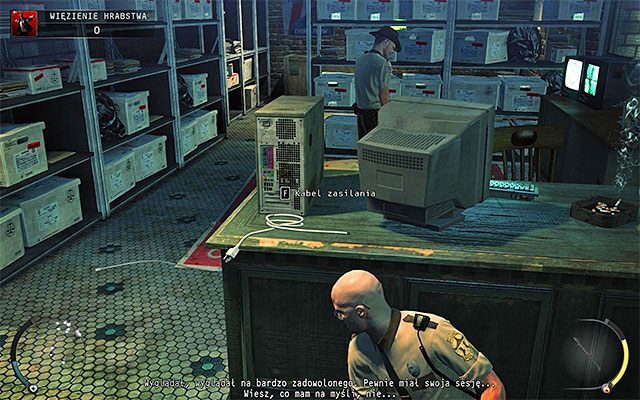 Skręć w lewo i wyrusz w stronę schodów - Więzienie hrabstwa | 16 - Operacja Młot Bojowy | Solucja Hitman Rozgrzeszenie - Hitman Absolution - poradnik do gry