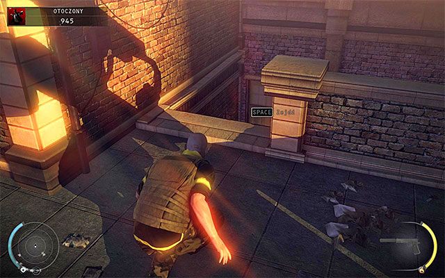 Jeżeli wybrałeś lewą ścieżkę, to skorzystaj ze wspomnianej wcześniej drabiny - Otoczony | 16 - Operacja Młot Bojowy | Solucja Hitman Rozgrzeszenie - Hitman Absolution - poradnik do gry