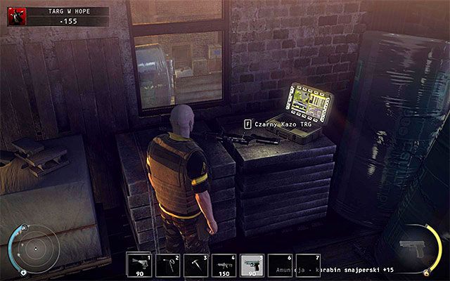 Proponuję skorzystać z kładki prowadzącej do sąsiedniego pomieszczenia na piętrze - Targ w Hope | 16 - Operacja Młot Bojowy | Solucja Hitman Rozgrzeszenie - Hitman Absolution - poradnik do gry