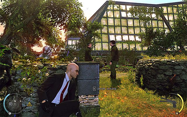 Zaczekaj aż wartownik oddali się i udaj się w lewo - Hitman Absolution: Ogrody, Osobisty kontrakt - Solucja - Hitman Absolution - poradnik do gry