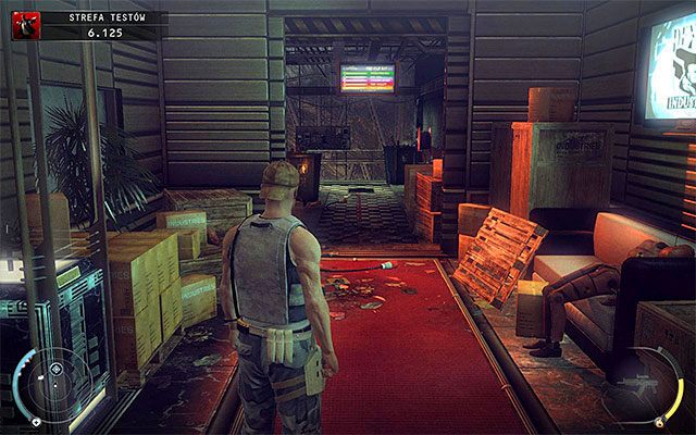 Zanim opuścisz to miejsce radziłbym zaopatrzyć się w strój (chyba, że nie masz zamiaru nikogo atakować) - Dotarcie do strefy testów (Strefa testów) | 12 - Fabryka śmierci - Hitman Absolution - poradnik do gry