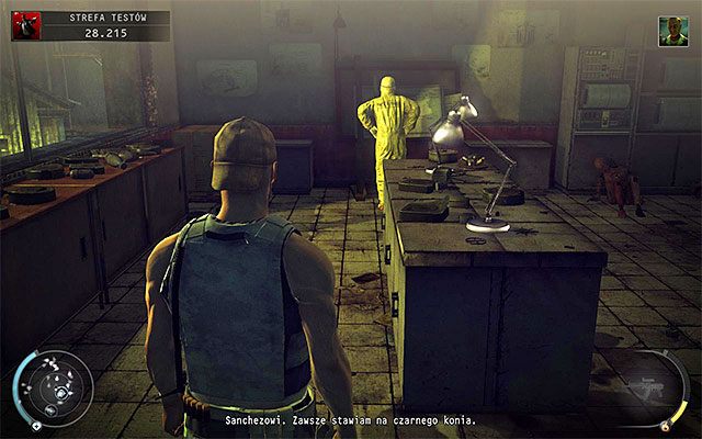 Bezpośrednio pod pomieszczeniem kontrolnym znajdują się dwa mniejsze pomieszczenia - Eksploracja strefy testów (Strefa testów) | 12 - Fabryka śmierci - Hitman Absolution - poradnik do gry
