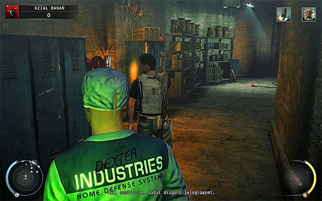 Po dotarciu na najniższe piętra, już po wyeliminowaniu doktora Valentinea (opis w kolejnym podpunkcie poradnika), bardziej z kolei przyda ci się przebranie pracownika ochrony fabryki - Eksploracja działu badań (Dział badań) | 12 - Fabryka śmierci - Hitman Absolution - poradnik do gry