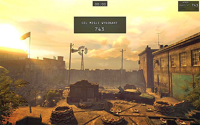 Kontynuuj prowadzenie ostrzału, wspomagając się strzelaniem instynktownym za każdym razem gdy zauważysz kilka tarcz - Wygranie turnieju na strzelnicy (Sklep z bronią) | 8 - Dar Ptaśka - Hitman Absolution - poradnik do gry