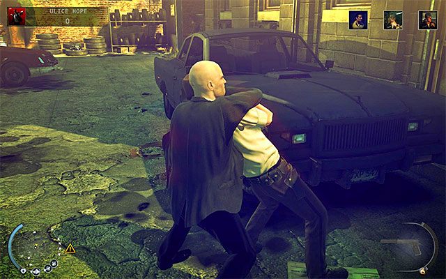Na sam koniec kilka słów na temat przebrań, dzięki którym eksploracja miasteczka może stać się o wiele prostsza - Eksploracja miasteczka (Ulice Hope) | 9 - Ogolić Lennyego - Hitman Absolution - poradnik do gry