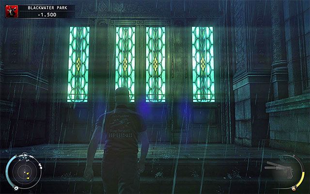 Do budynku mieszkalnego możesz przedostać się na trzy zasadnicze sposoby - Przedostanie się do wnętrza budynku mieszkalnego (Blackwater Park) | 18 - Blackwater Park - Hitman Absolution - poradnik do gry