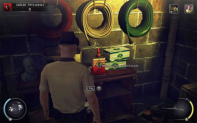 Masona można się na szczęście także pozbyć nie ryzykując tak bardzo zdemaskowania Agenta 47 - Zamordowanie Masona McCreadyego (Zakład fryzjerski) | 9 - Ogolić Lennyego - Hitman Absolution - poradnik do gry