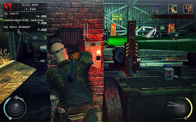 Gdy tylko Gavin znajdzie się pod pojazdem pociągnij za dźwignię z zamiarem przygniecenia celu misji - 9 - Ogolić Lennyego (01 - 07) | Wyzwania Hitman Rozgrzeszenie - Hitman Absolution - poradnik do gry