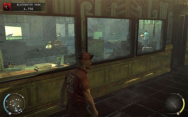 Drugi możliwy wariant zachowania zakłada włamanie się do terminalu komputerowego w celu przywołania windy - Odblokowanie dostępu do windy (Blackwater Park) | 18 - Blackwater Park - Hitman Absolution - poradnik do gry