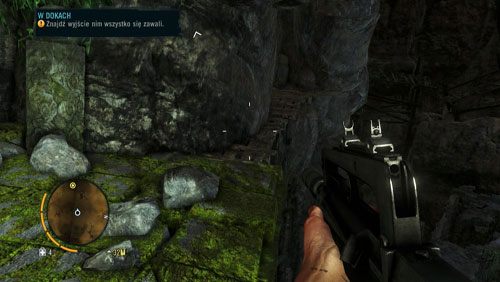 Dojdziesz do pomieszczenia z ołtarzem w centralnej części - W dokach | Misje główne w Far Cry 3 - Far Cry 3 - poradnik do gry