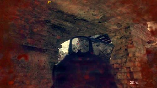 Możesz tu przez chwilę spokojnie poczekać, ale uważaj na granaty - 03 - Old Wounds | Misje - Opis przejścia | Call of Duty Black Ops II - Call of Duty: Black Ops II - poradnik do gry