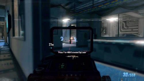 Zacznij wchodzić do pokoju patrząc na drzwi prowadzące do następnego - 09 - Odysseus | Misje - Opis przejścia | Call of Duty Black Ops II - Call of Duty: Black Ops II - poradnik do gry