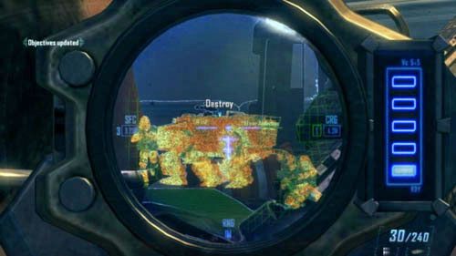 Następnie zlokalizuj drugiego, chodzącego w oddali CLAW-a (obrazek powyżej) i zacznij w niego strzelać - 10 - Cordis Die | Misje - Opis przejścia | Call of Duty Black Ops II - Call of Duty: Black Ops II - poradnik do gry