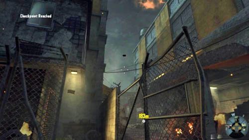 Za ciałem żołnierza, któremu zamknąłeś oczy, jest śmietnik - szybko ukryj się przy nim, odwróć o 180 stopni i rzuć granat naprowadzający w budynek po lewej (pierwszy obrazek powyżej) - 07 - Suffer with Me | Misje - Wyzwania | Call of Duty Black Ops II - Call of Duty: Black Ops II - poradnik do gry