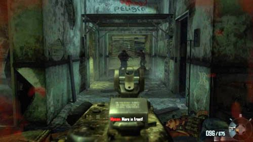 Mimo to w przypadku tego wyzwania śmierć będzie znacznie lepsza, bo jeśli go nie zdobędziesz, a wszyscy wrogowie zginą, to pozostaje ci rozegrać misję od nowa (gra zostanie zapisana, zanim zdążysz wyjść z misji) - 07 - Suffer with Me | Misje - Wyzwania | Call of Duty Black Ops II - Call of Duty: Black Ops II - poradnik do gry