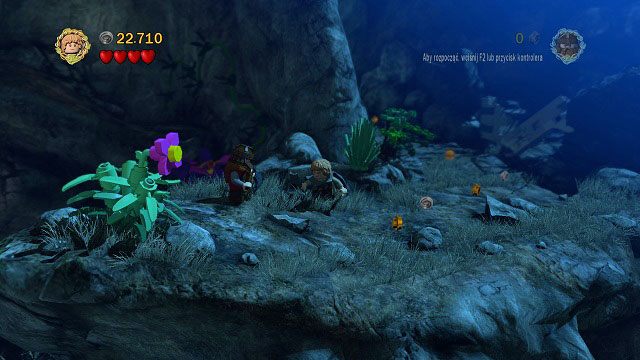 #3 - Tuż przed schodami prowadzącymi na szczyt Wichrowego Czuba - Wichrowy Czub | Znajdźki | LEGO The Lord of the Rings - LEGO The Lord of the Rings: Władca Pierścieni - poradnik do gry