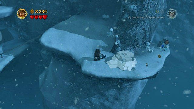 Po zbudowaniu balisty, gdy Legolas przejdzie po linie na drugą stronę udajemy się dalej na prawo - Przełęcz Caradhras | Znajdźki | LEGO The Lord of the Rings - LEGO The Lord of the Rings: Władca Pierścieni - poradnik do gry