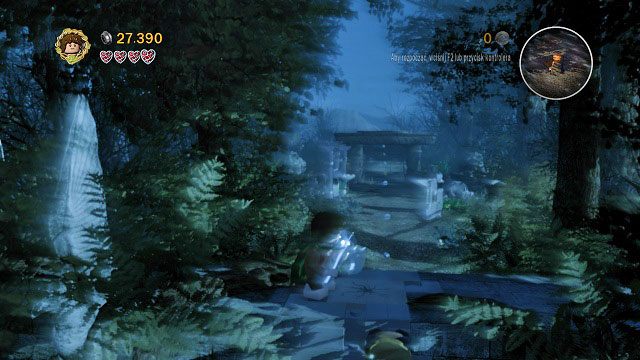 Gdy już będziemy na górze musimy oddalić się kawałek od środka łuku, aby zmienić broń na topór (możemy użyć Mithrilowego topora fali uderzeniowej) - Amon Hen (01 - 05) | Znajdźki | LEGO The Lord of the Rings - LEGO The Lord of the Rings: Władca Pierścieni - poradnik do gry