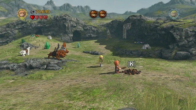 Na prawo od centrum pola walki znajduje się luźna ziemia - Atak Wargów | Znajdźki | LEGO The Lord of the Rings - LEGO The Lord of the Rings: Władca Pierścieni - poradnik do gry