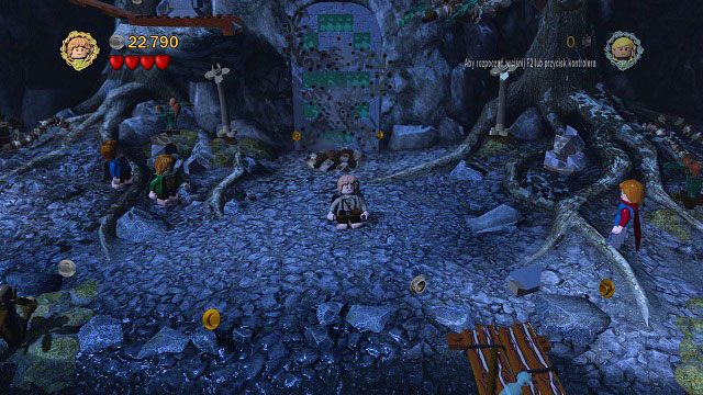 Naszym zadaniem będzie odtworzenie drzwi do Morii korzystając z umiejętności Legolasa, Gimliego oraz Sama - Przełęcz Caradhras | Opis przejścia - Akt I | LEGO The Lord of the Rings - LEGO The Lord of the Rings: Władca Pierścieni - poradnik do gry