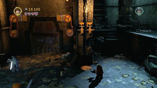 Musimy przygotować się do walki - zacznijmy od umocnienia drzwi - Moria | Opis przejścia - Akt I | LEGO The Lord of the Rings - LEGO The Lord of the Rings: Władca Pierścieni - poradnik do gry