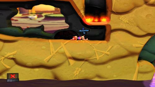 Mina nie zada jednak wystarczająco dużo obrażeń, dlatego gdy tylko przyjdzie tura naszego drugiego robala, Dobijamy Kosyniera przy pomocy Palnika - Podwórko | Łamigłówki | Worms Revolution - Worms: Revolution - poradnik do gry