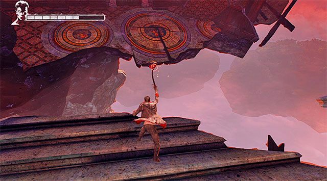 Wybierz teraz korytarz, którym podążył zauważony wcześniej duch, mijając po drodze statuę boskości (Divinity Statue) - Eksploracja drugiej części posiadłości | 2 - Home Truths (Prawda o domu rodzinnym) - DMC: Devil May Cry - poradnik do gry