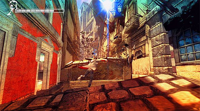 Podobnie jak w poprzednich tego typu scenach pamiętaj o pozostawaniu w ciągłym ruchu, a także o sprawnym omijaniu przepaści i większych przeszkód - Ucieczka | 4 - Under Watch (Pod obserwacją) | DMC Devil May Cry - DMC: Devil May Cry - poradnik do gry