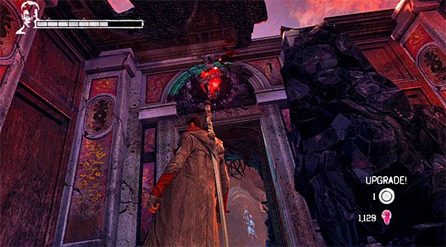 DUSZA 8/9 - Duszę odnajduje się w pomieszczeniu, do którego Dante przedostaje się używając anielskiej kosy Osiris po raz pierwszy od momentu jej otrzymania (jeżeli nie chcesz korzystać z kosy, to możesz też wybrać z inwentarza anielskie ostrza Aquila) - Misja 2 - Home Truths (Prawda o domu rodzinnym) | Zagubione dusze - DMC: Devil May Cry - poradnik do gry