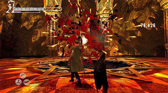 Po awansowaniu do piątej części bitwy warto wykorzystać właśnie nowo pozyskaną strzelbę do pozbycia się kolejnych demonicznych odłamków, albowiem broń ta wykazuje się największą skutecznością w potyczkach na krótkim dystansie - Główna bitwa w serwerowni | 12 - Under Siege (Oblężenie) | DMC Devil May Cry - DMC: Devil May Cry - poradnik do gry