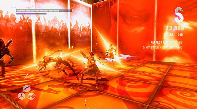 Piąta część bitwy nie jest już na szczęście zbyt trudna, choć oczywiście musisz zachować ostrożność podczas walki z Ravagerem, czyli potworem wyposażonym w piłę łańcuchową - Pierwsza bitwa w klubie nocnym | 13 - Devils Dalliance (Igraszki z diabłem) - DMC: Devil May Cry - poradnik do gry