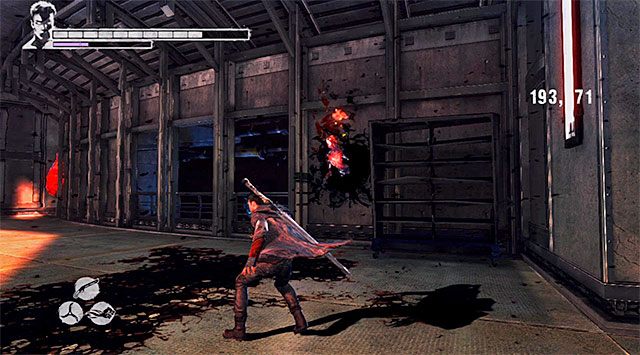 Wyrusz w stronę kolejnych laserów i zacznij je omijać w poznany już wcześniej sposób, czyli decydując się na podwójne skoki w połączeniu z anielskim przyśpieszeniem - Dotarcie do windy na piętrze 106 | 16 - The Plan (Plan) | DMC Devil May Cry - DMC: Devil May Cry - poradnik do gry